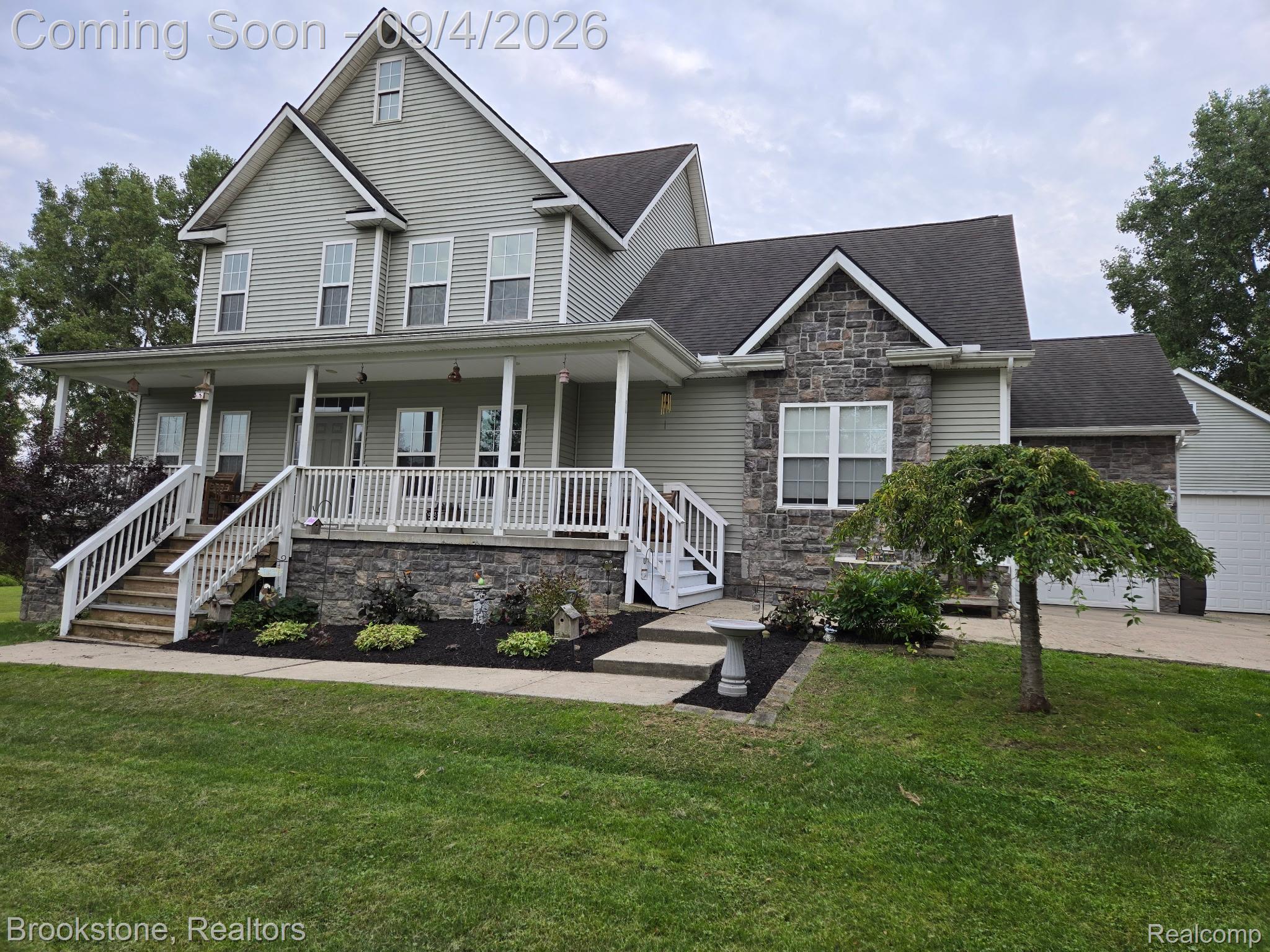 2633 Groveland Road