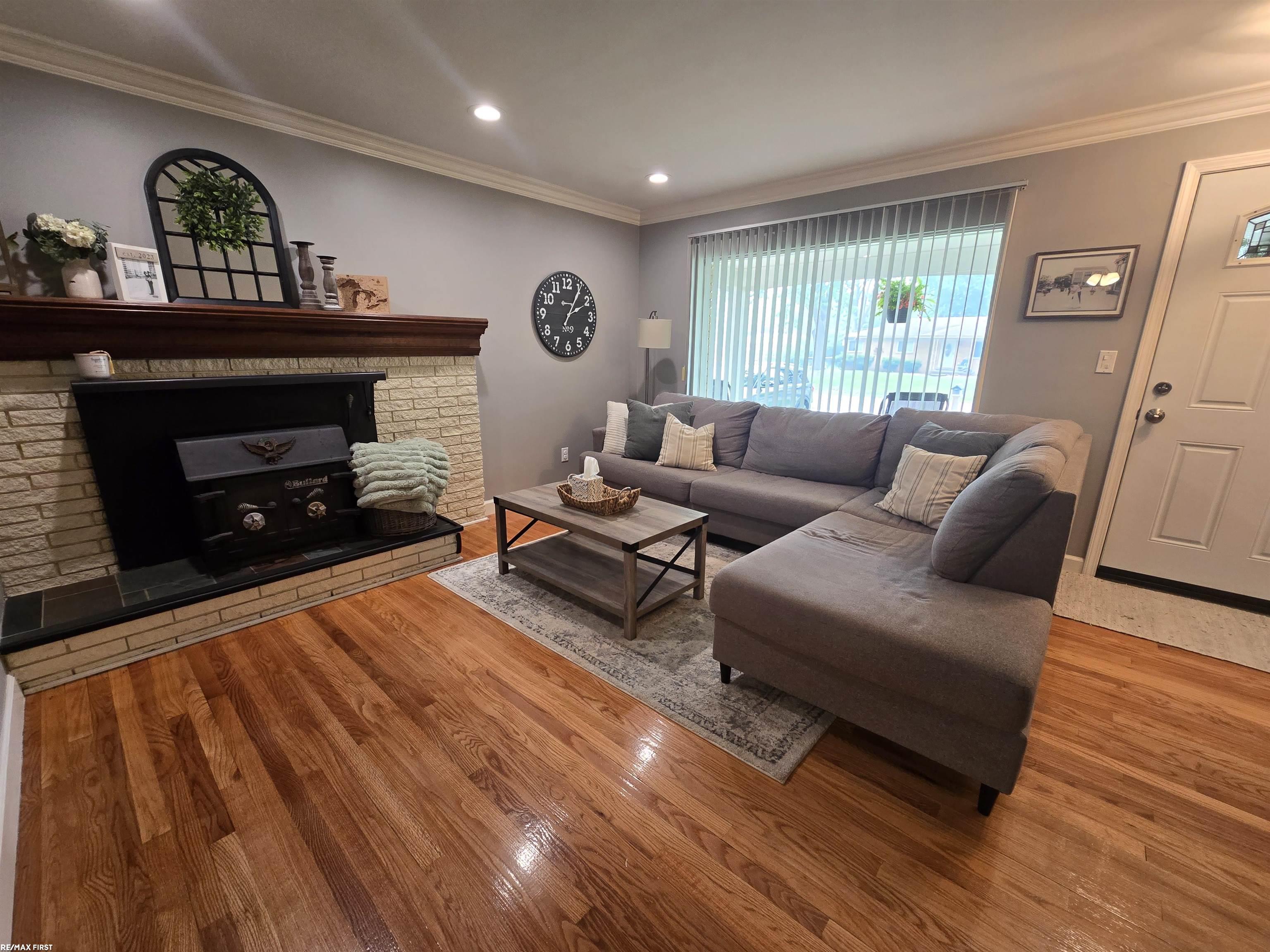 52498 Fayette DR