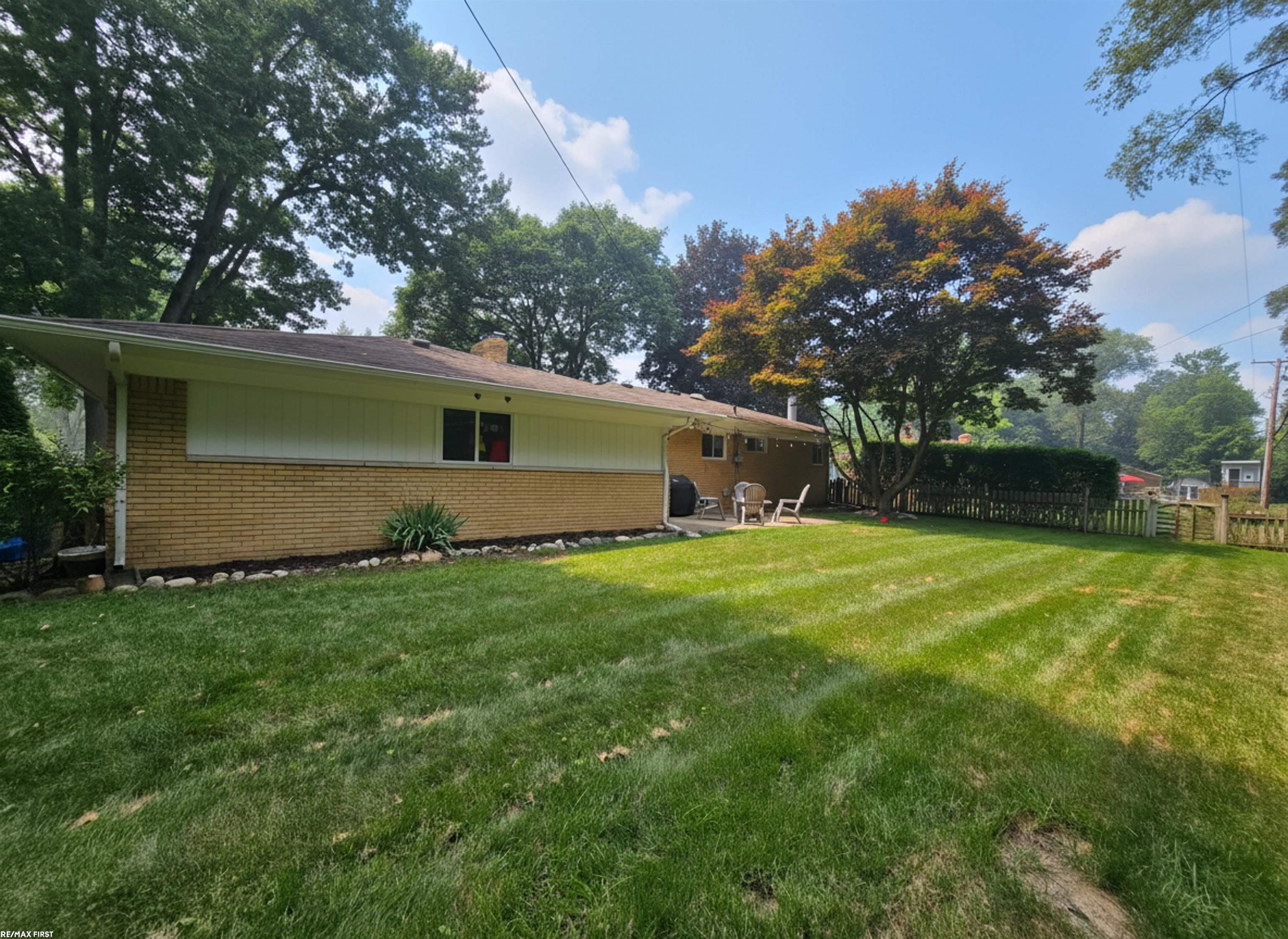 52498 Fayette DR