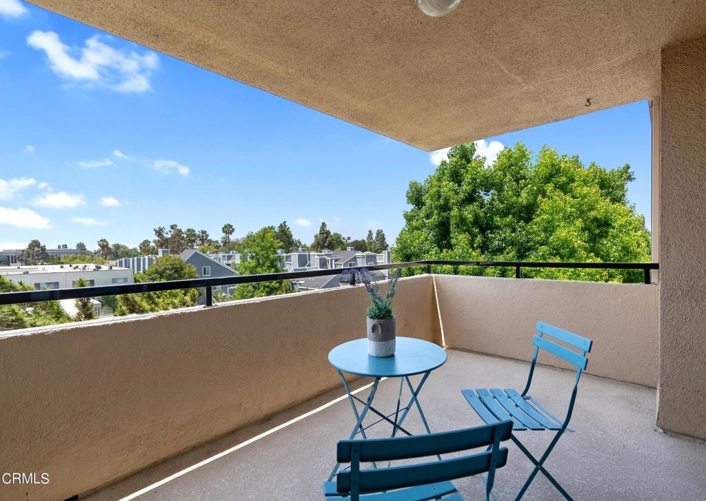 1115 Cordova Street 401