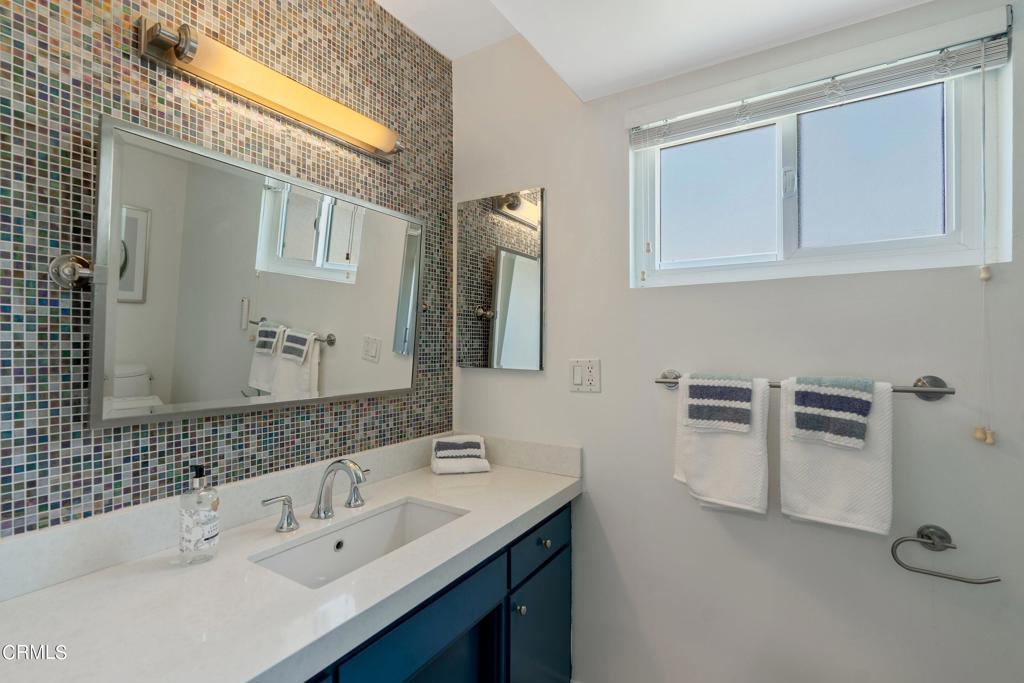 1115 Cordova Street 401