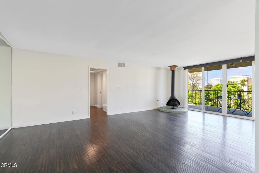 1115 Cordova Street 401