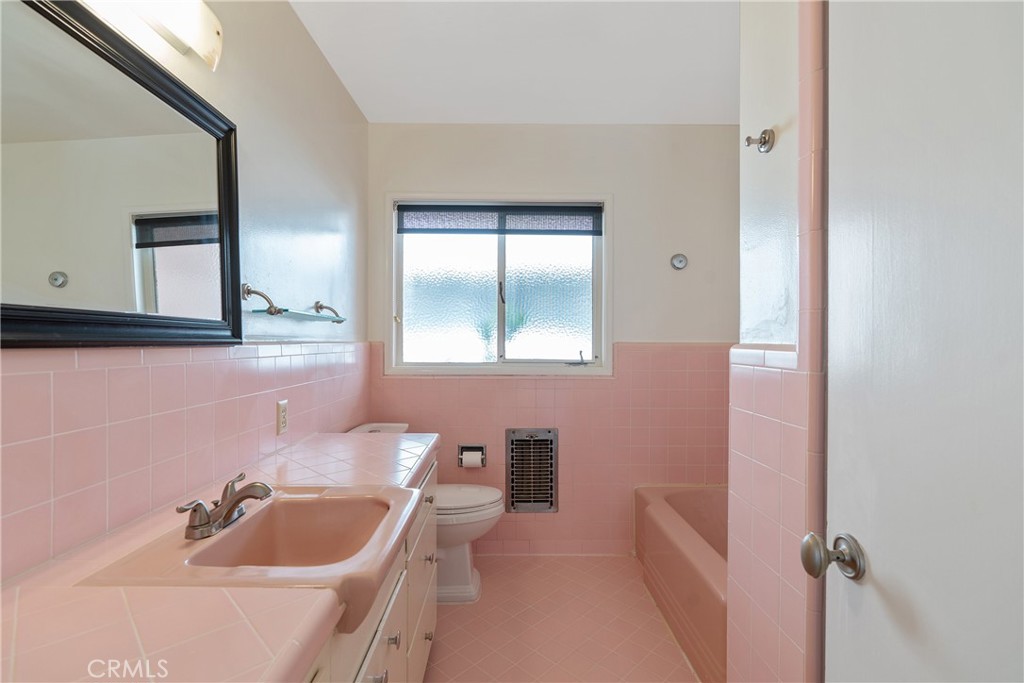 1000 San Pasqual Street 28