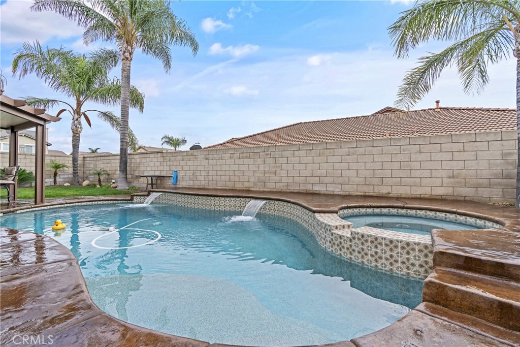 15555 Spruce Tree Way