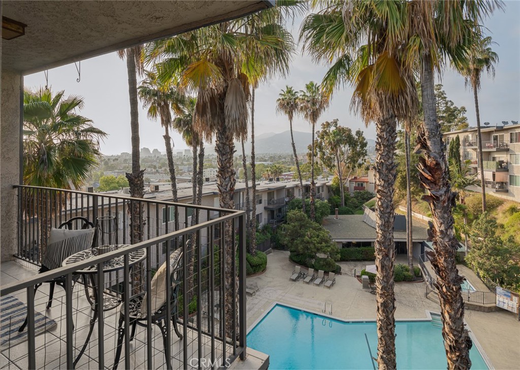 1517 E Garfield Avenue 82