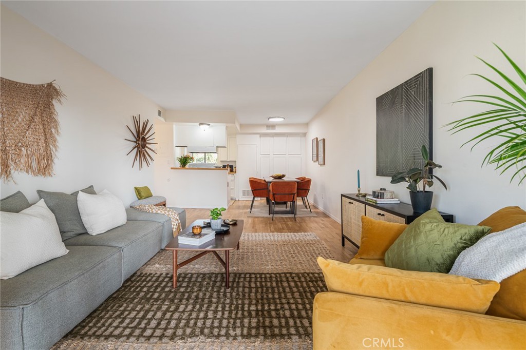 1517 E Garfield Avenue 82