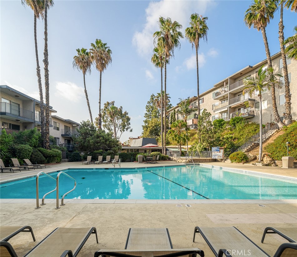 1517 E Garfield Avenue 82