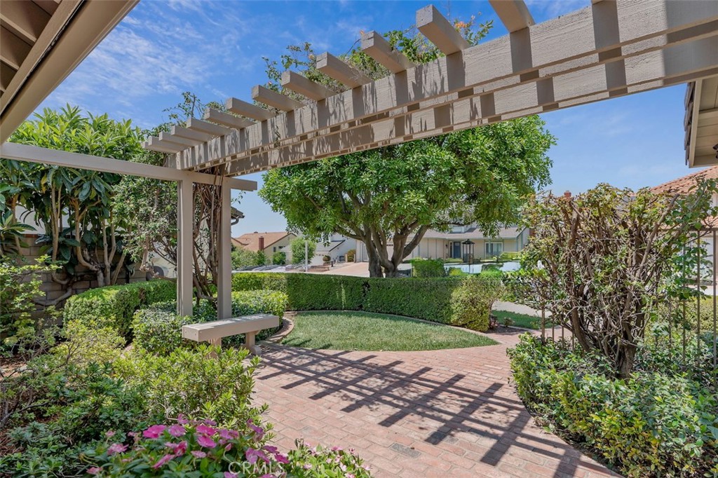 11422 Ridgegate Drive