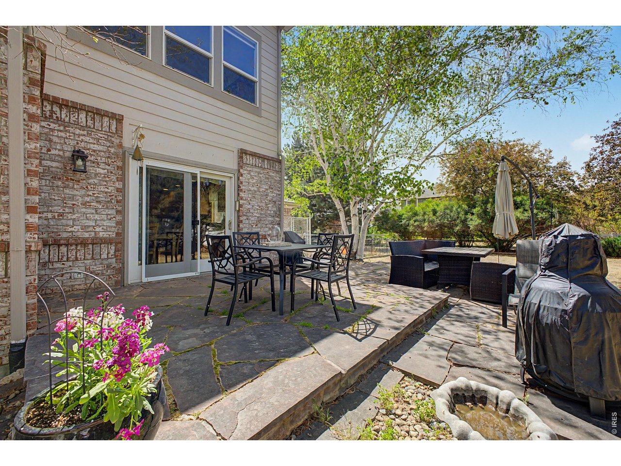 1044 Willow Creek Cir