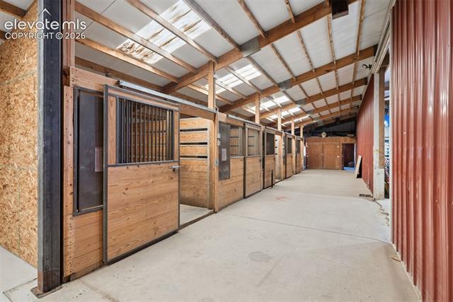 17885 Brick Heights