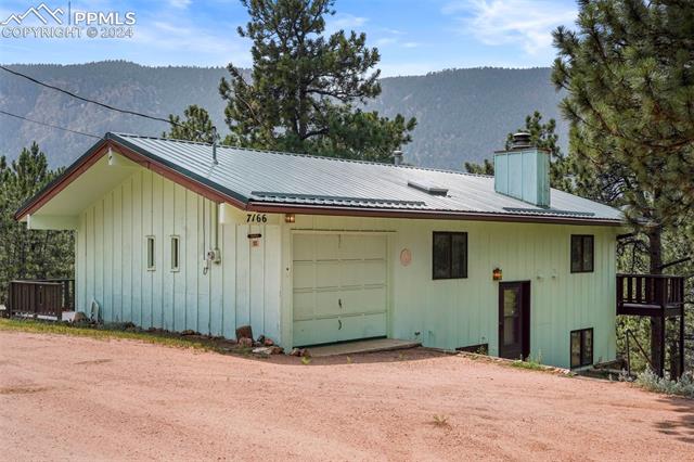 7166 Skyline Circle