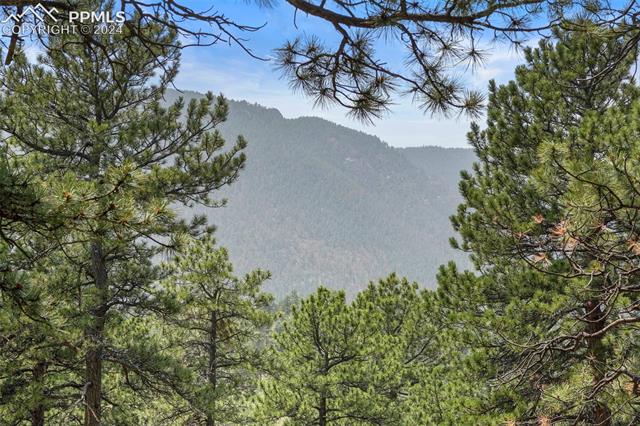 7166 Skyline Circle