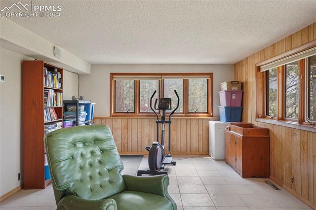 7166 Skyline Circle