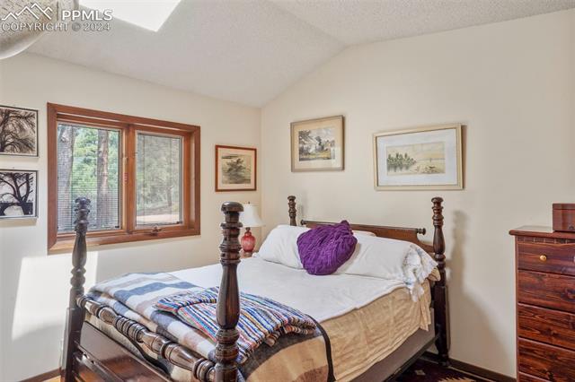 7166 Skyline Circle