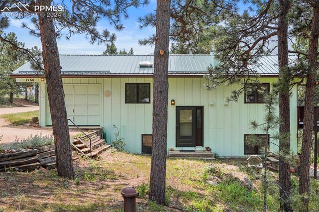 7166 Skyline Circle