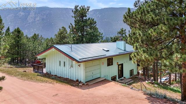 7166 Skyline Circle