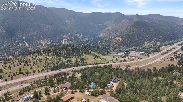 7166 Skyline Circle