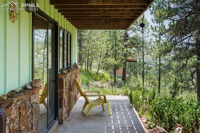 7166 Skyline Circle