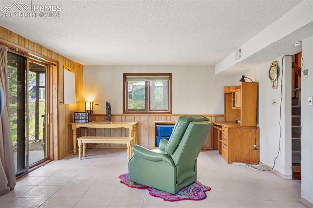 7166 Skyline Circle