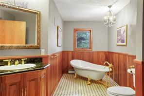 14350 Old Lasso Point