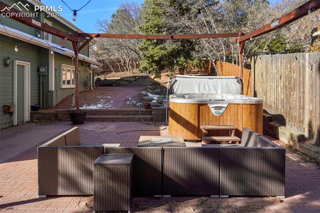 940 Oak Bend Court