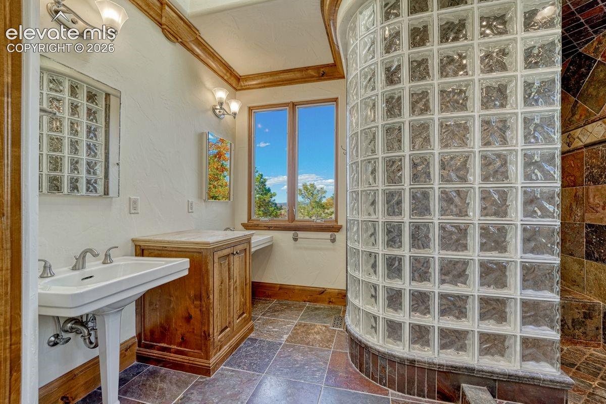 4050 Old Ranch Road