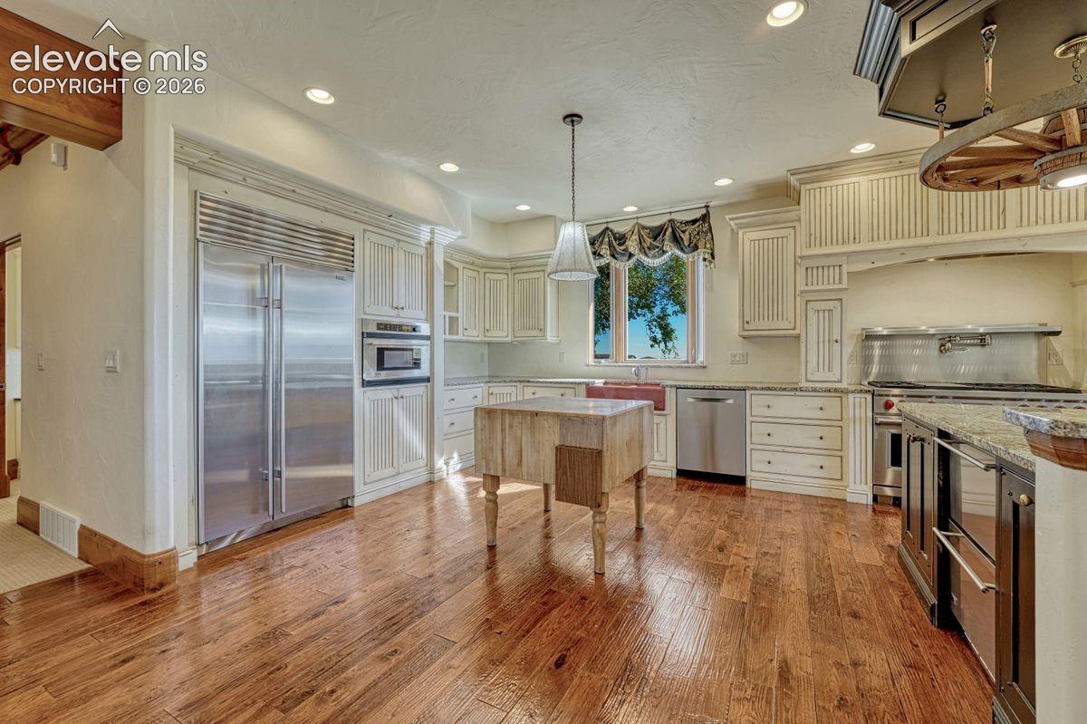 4050 Old Ranch Road