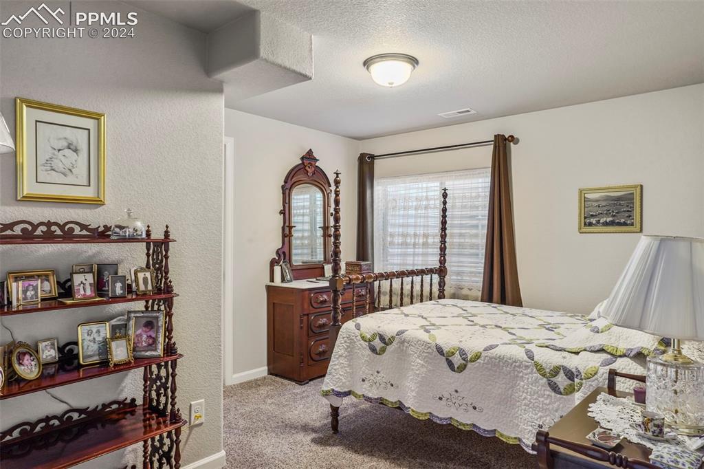 11371 Rill Point