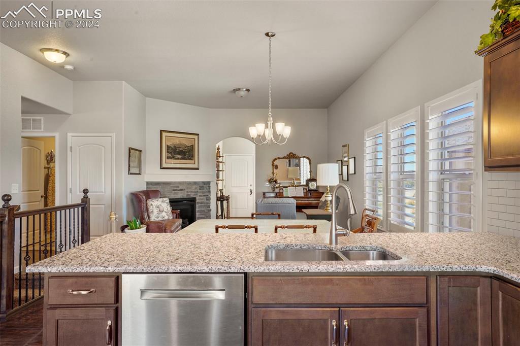 11371 Rill Point