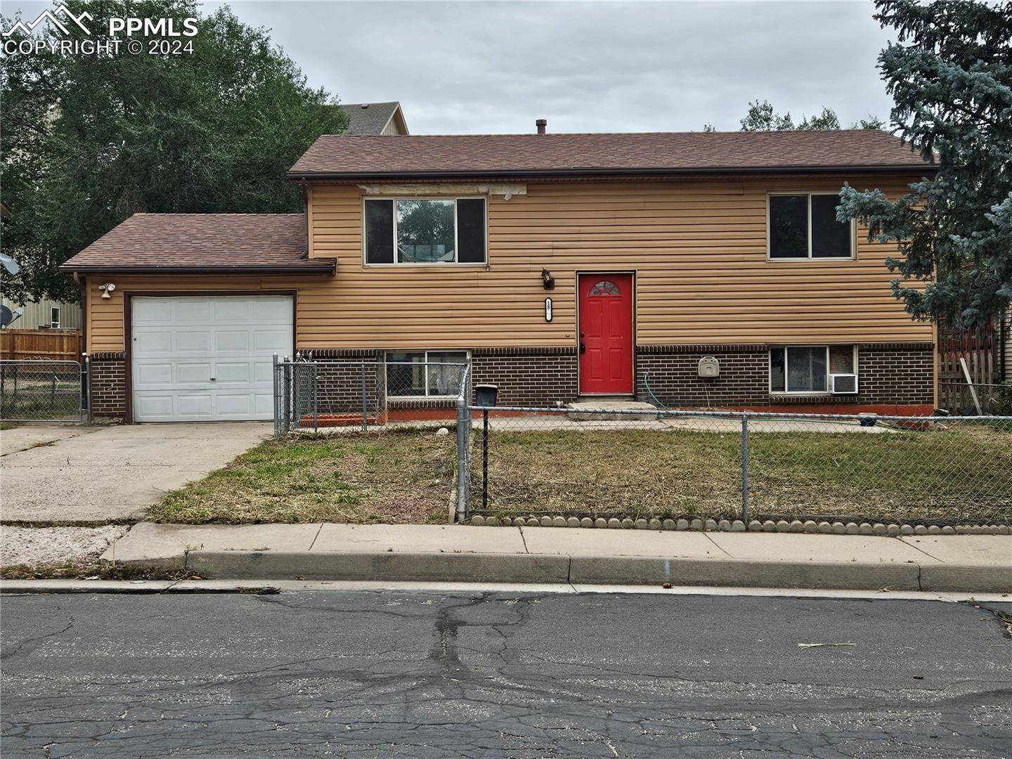1553 Alvarado Drive
