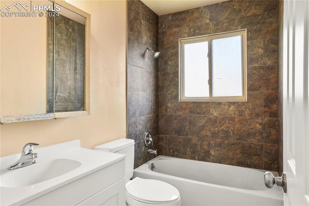1553 Alvarado Drive