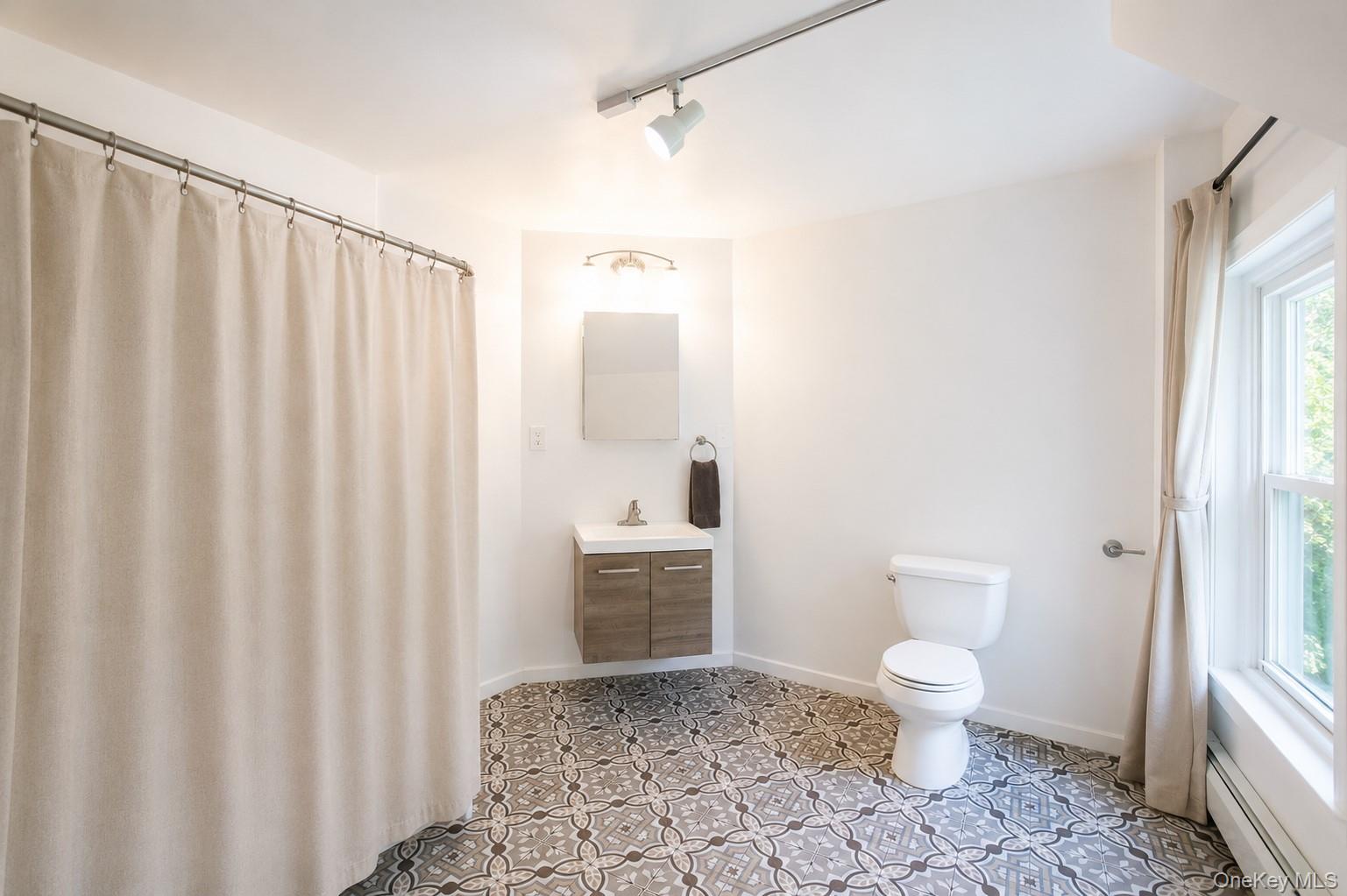12 Monell Place