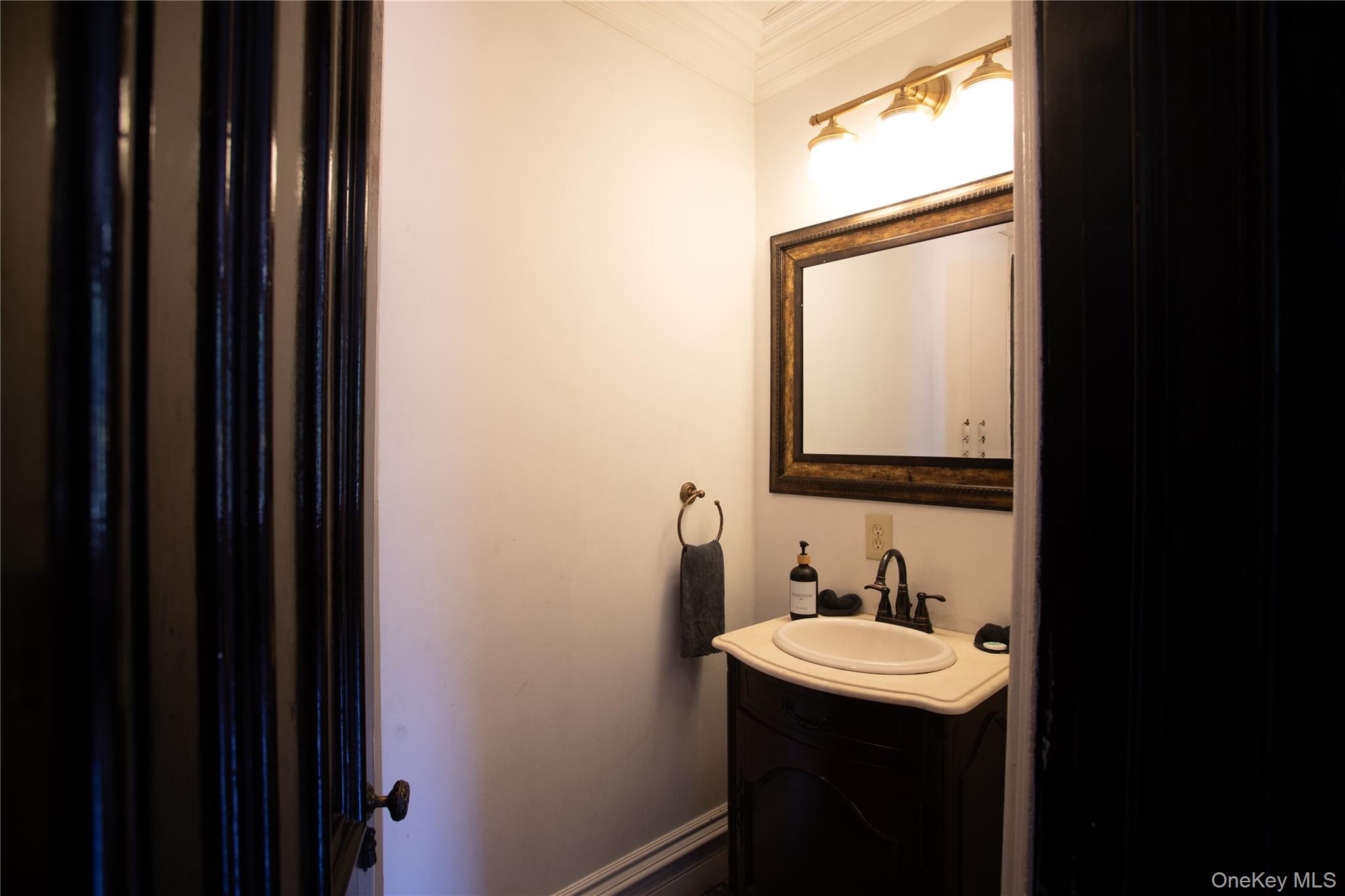 12 Monell Place