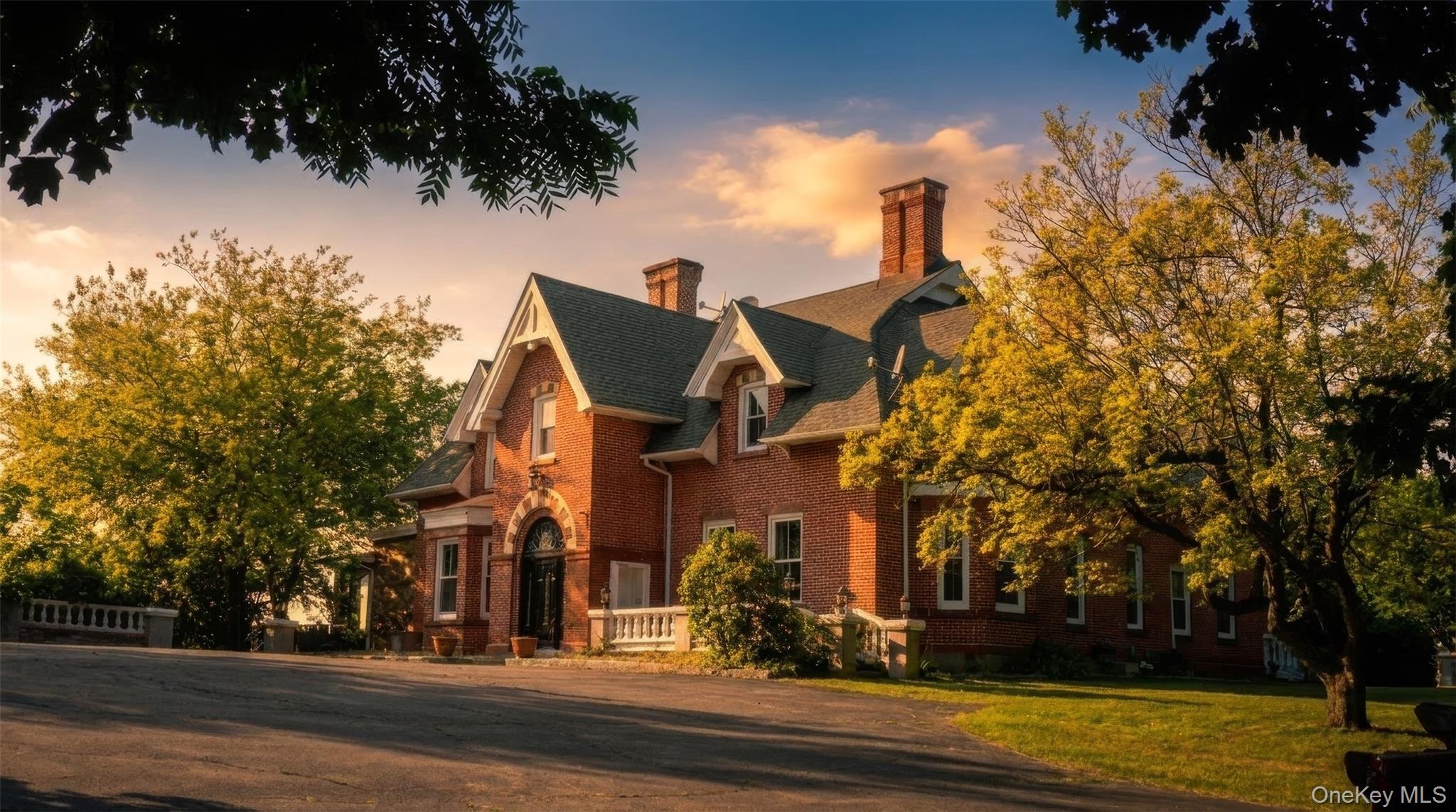 12 Monell Place