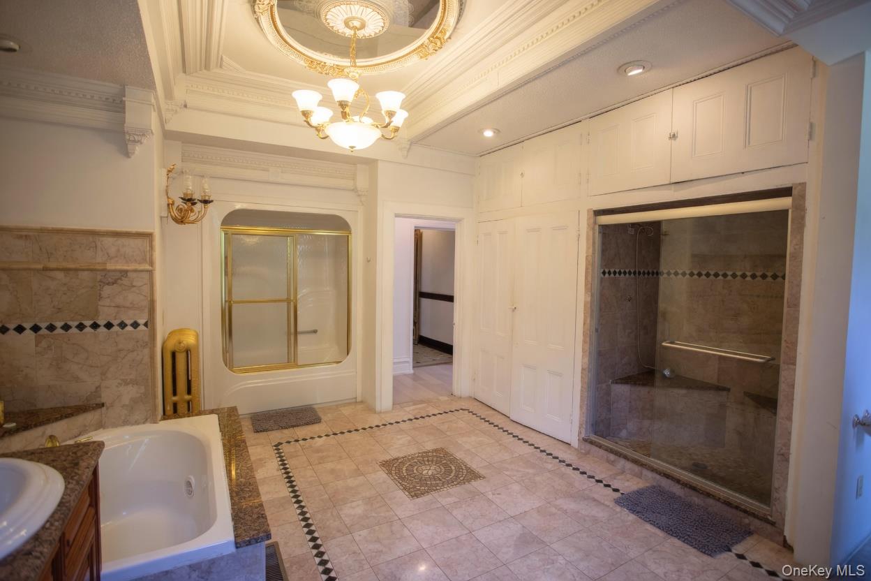 12 Monell Place