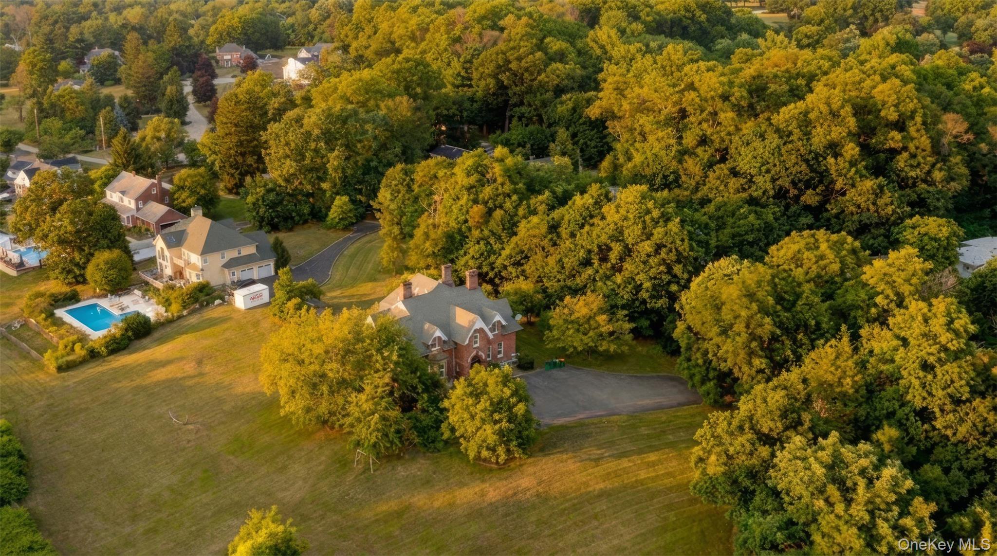 12 Monell Place