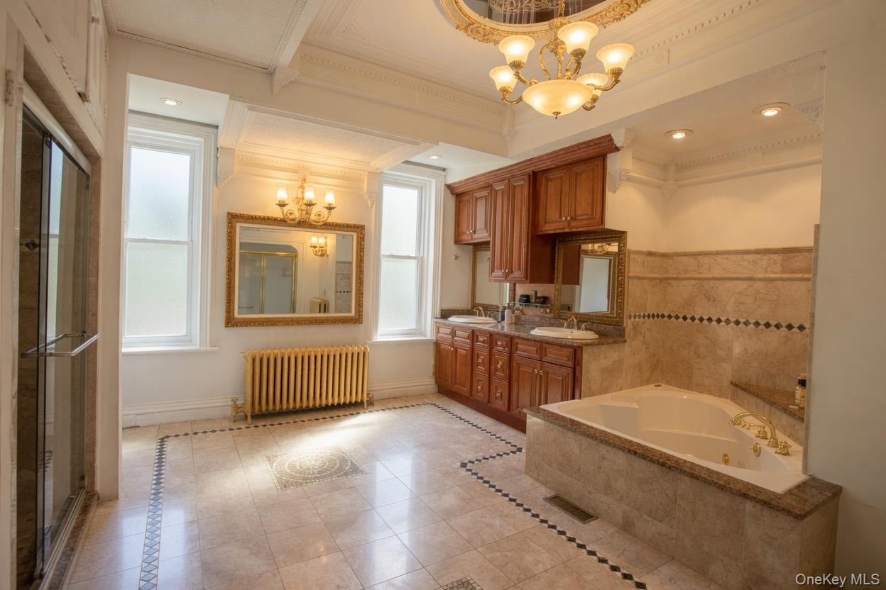 12 Monell Place