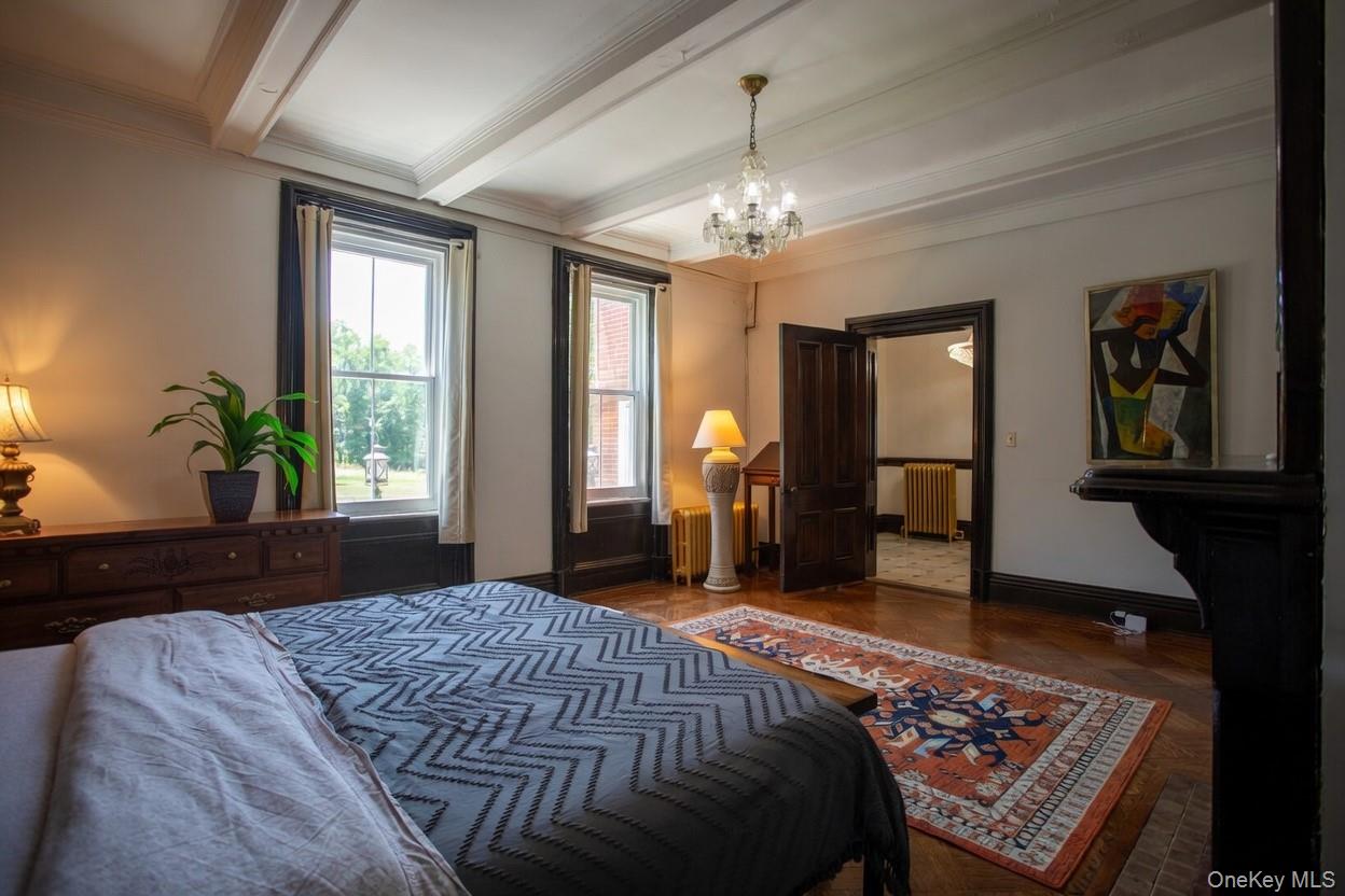 12 Monell Place