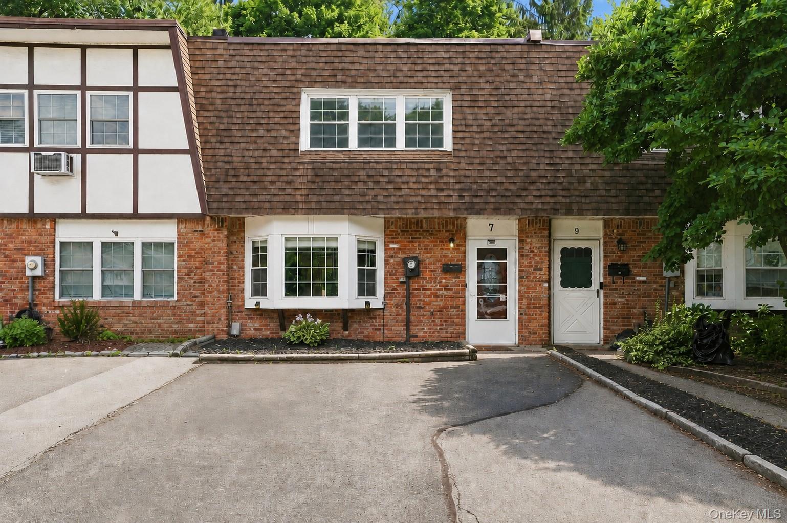 7 Roundtree Court