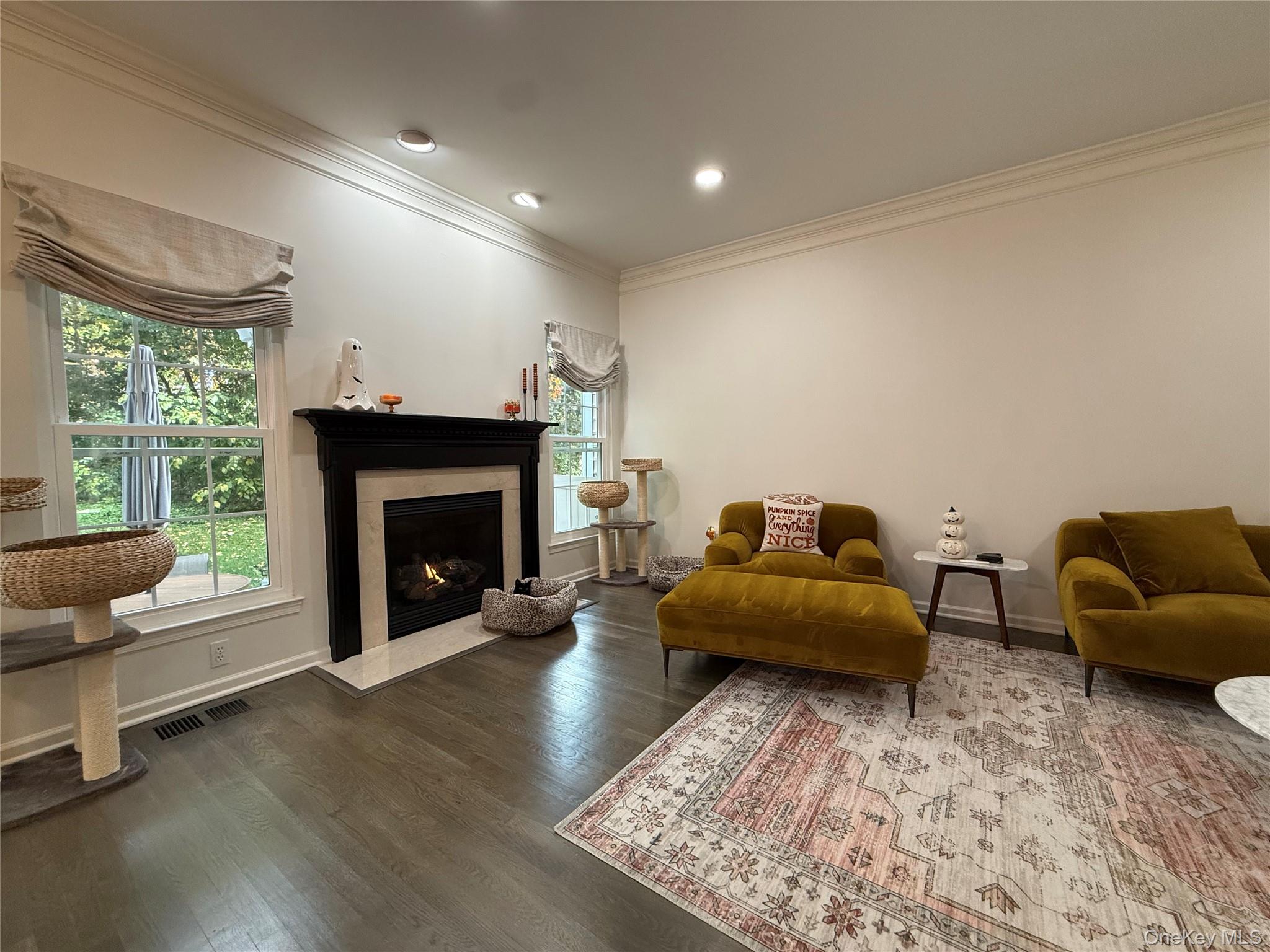 797 Huntington Drive