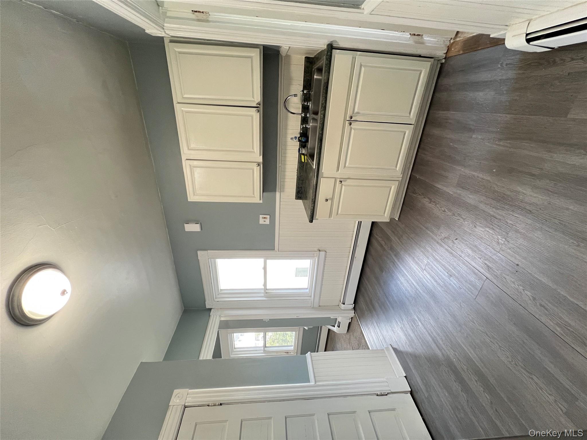 18 Franklin Street Unit: 2