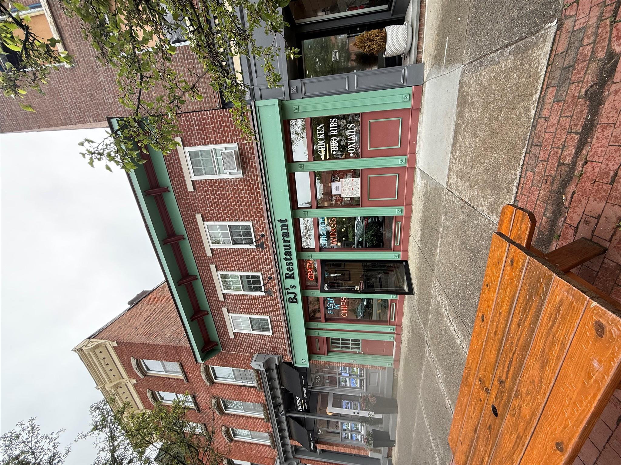 215 Main Street Unit: 213