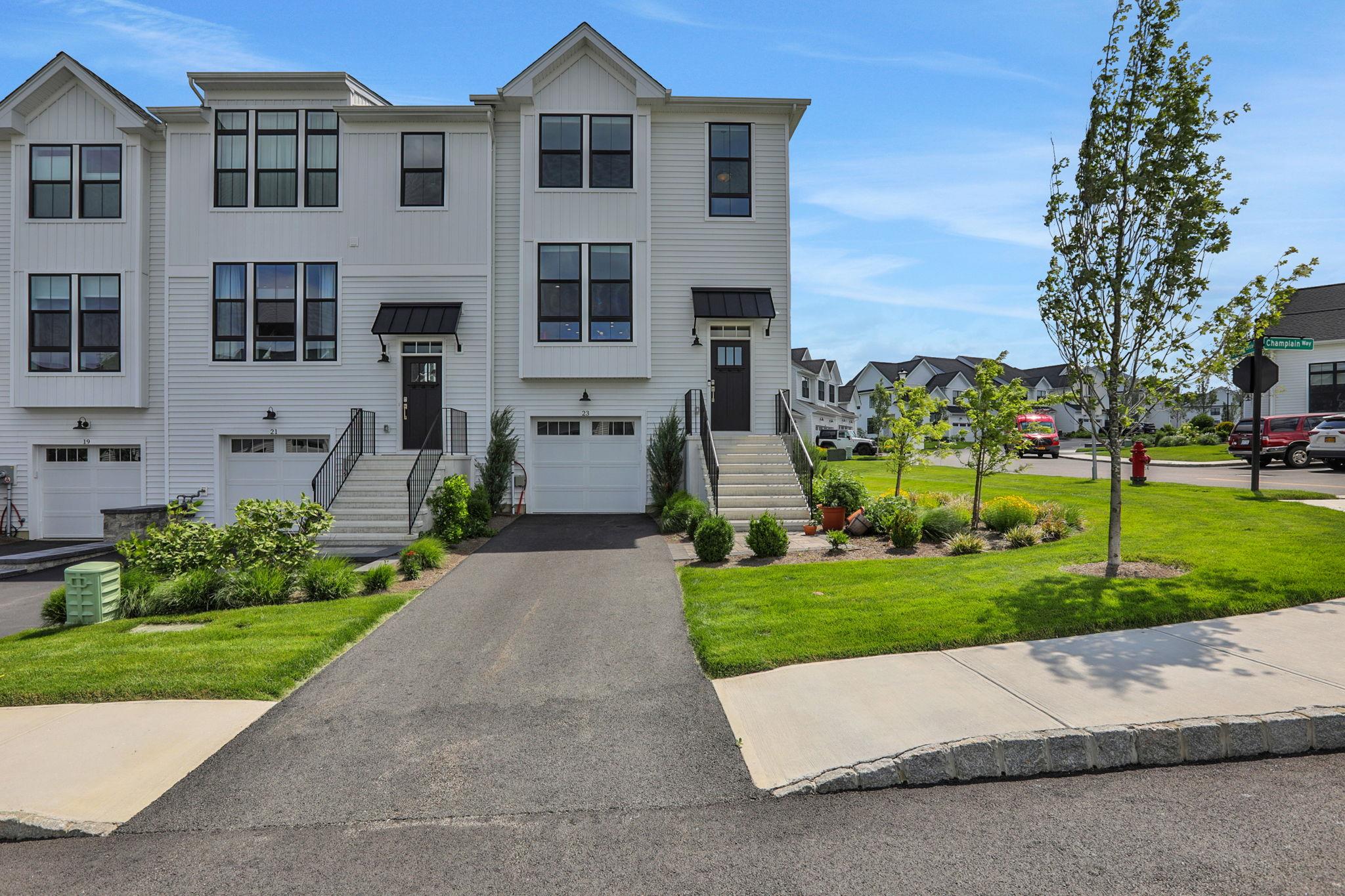 23 Champlain Way