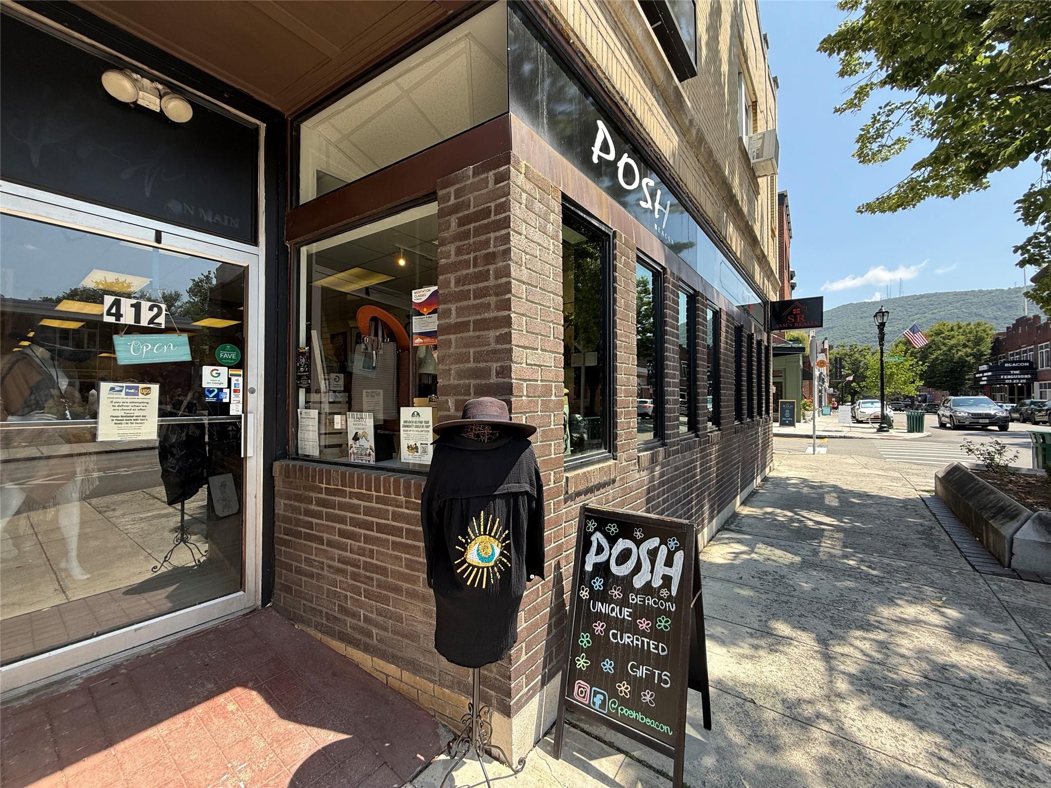 412 Main Street