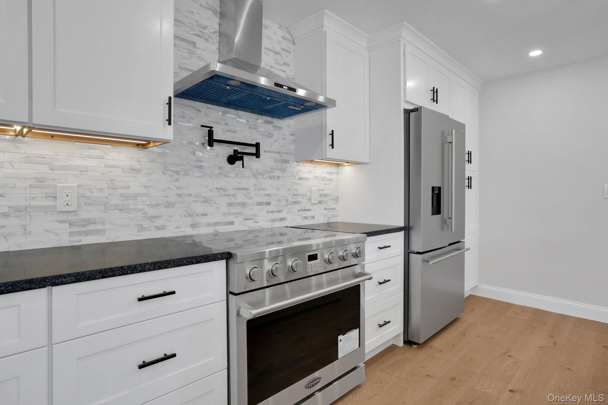 32 Ackerman Street