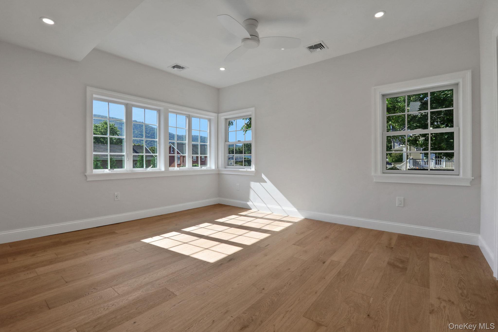 32 Ackerman Street