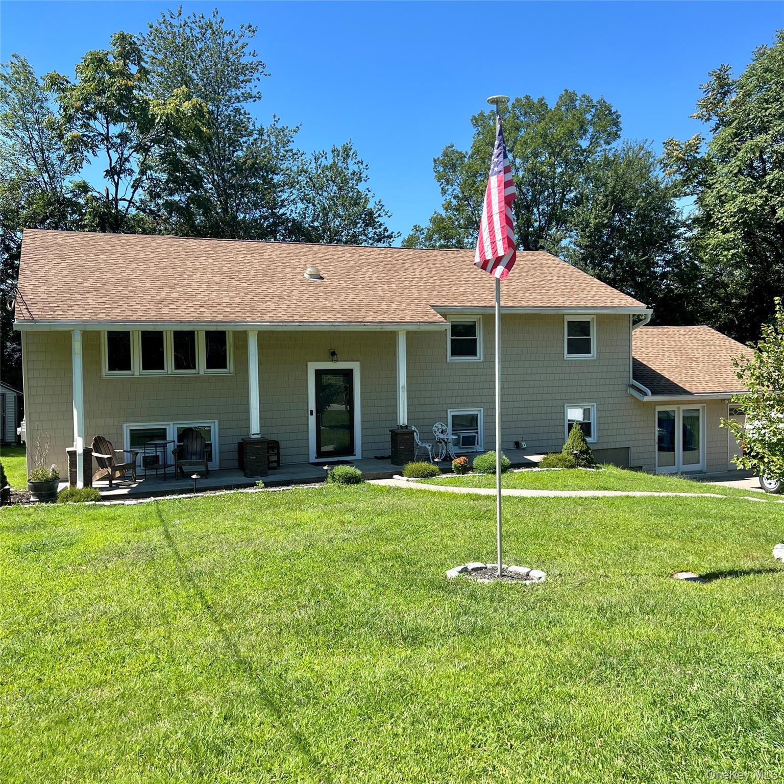 13 Lakeview Drive Unit: 1