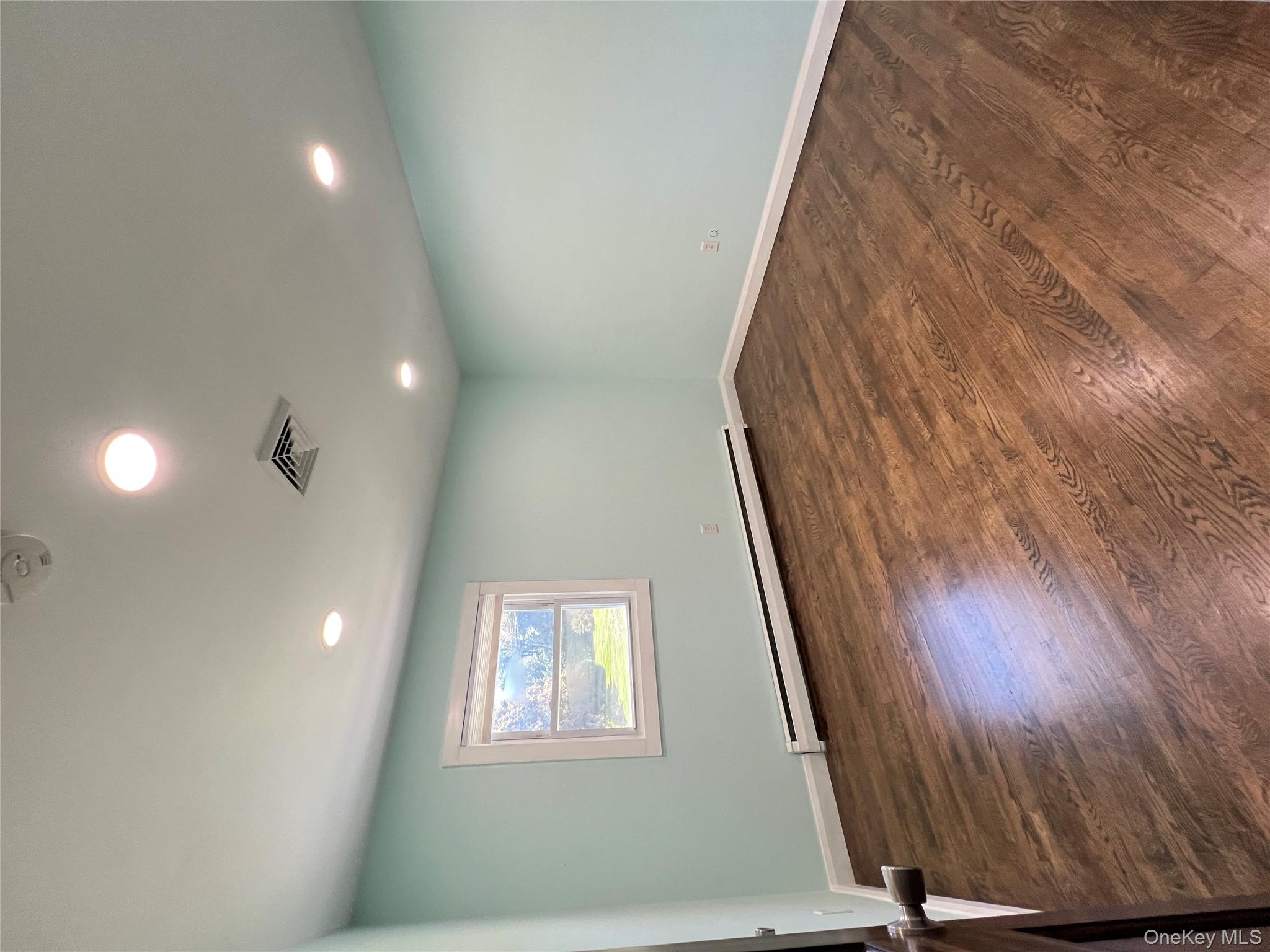 13 Lakeview Drive Unit: 1