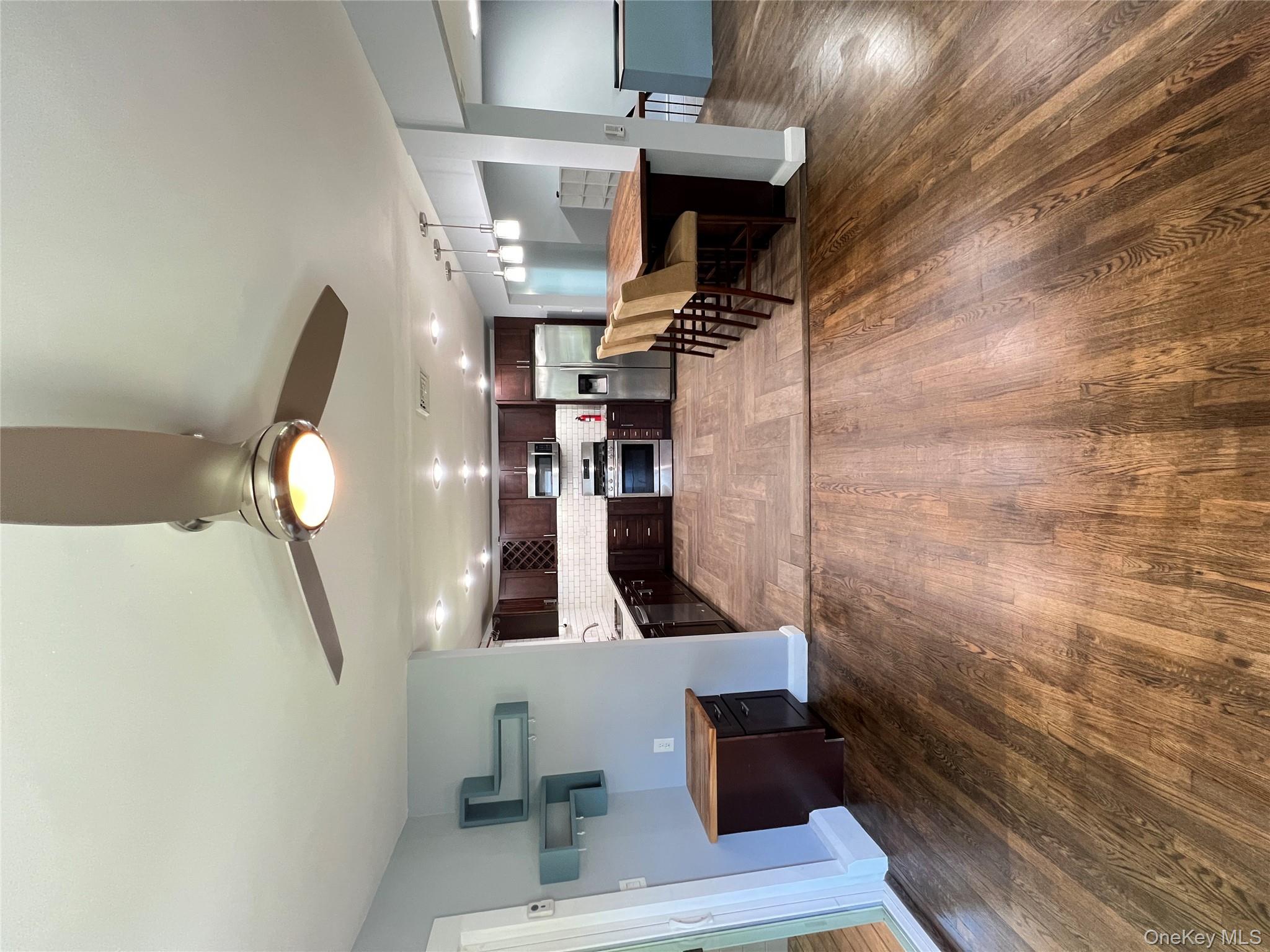 13 Lakeview Drive Unit: 1