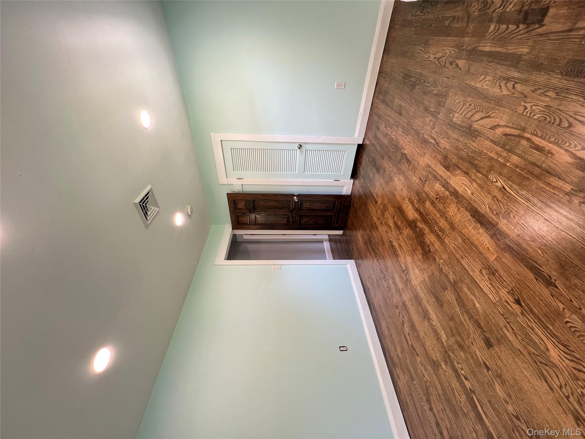 13 Lakeview Drive Unit: 1